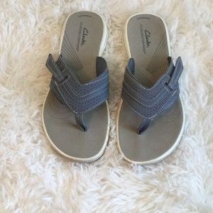 Clarks Cloudstepper Flip Flop